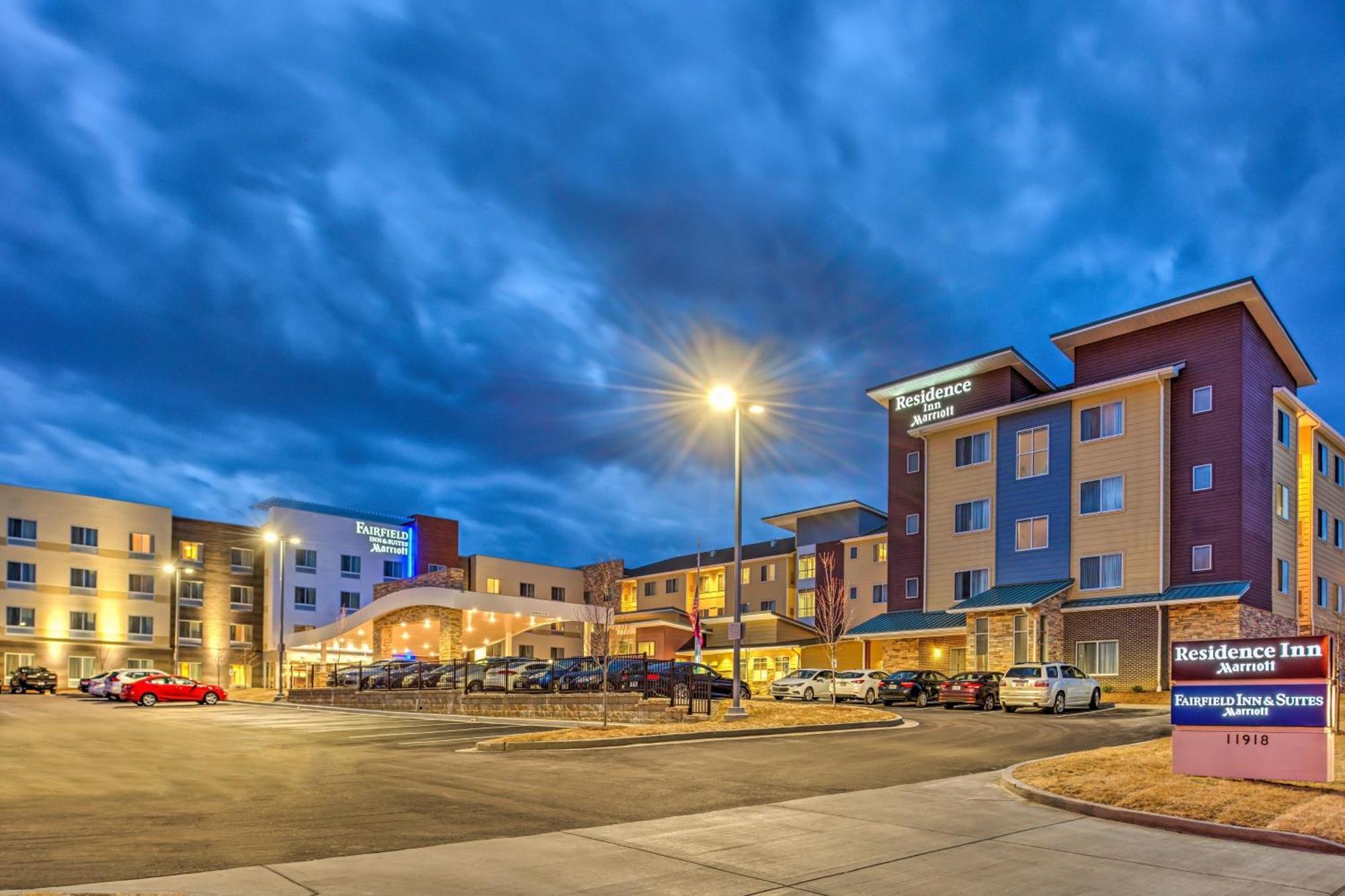 By Marriott St. Louis Westport Hotel 3*