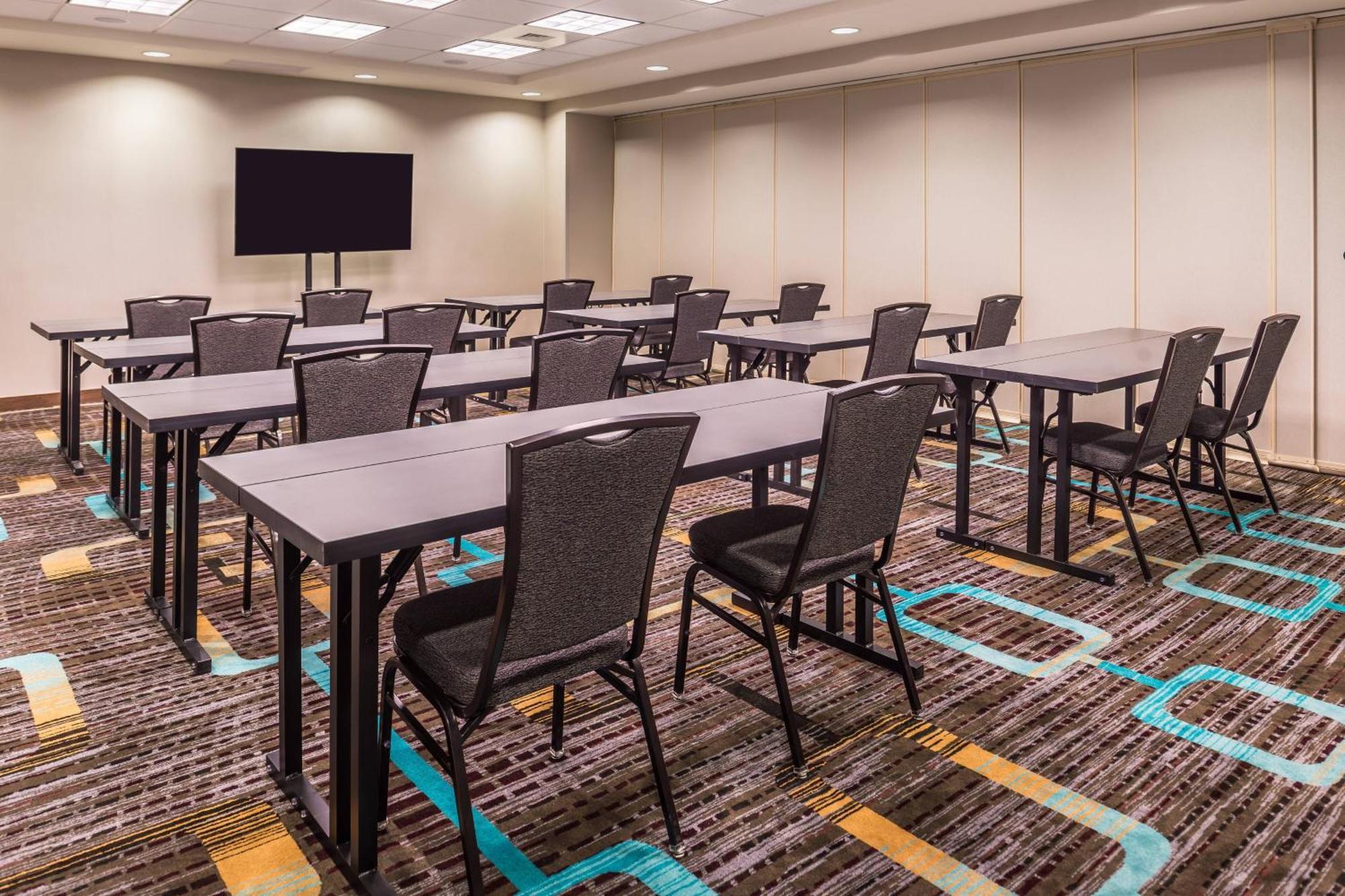 By Marriott St. Louis Westport Maryland Heights